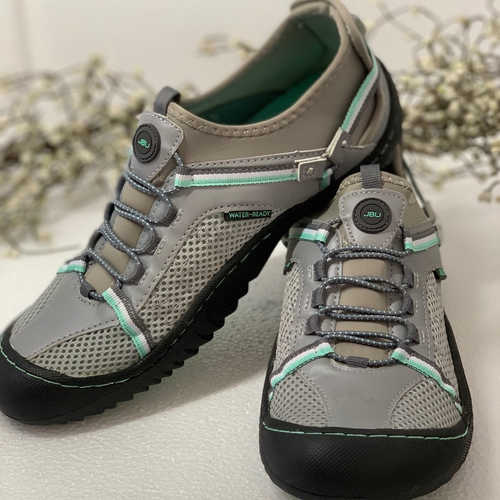 Women’s JBU Tahoe Max shoes size 8 water ready